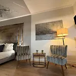 Apartment Bubble 8 *