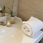 Apartment Bubble 8 *