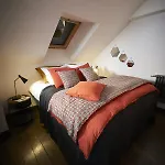 Bubble 8 Apartment
