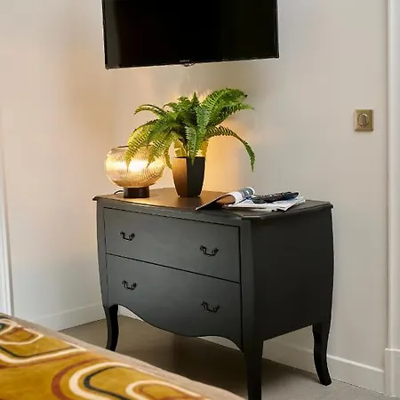 Bubble 8 Apartment
