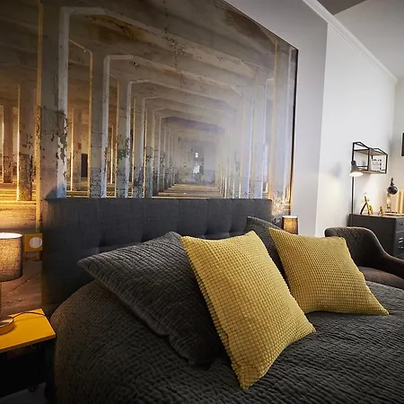 Bubble 8 Apartment