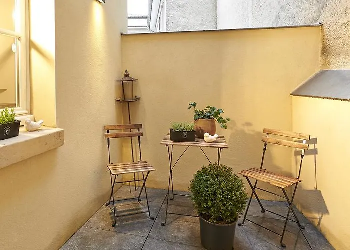 Bubble 8 Apartment *